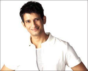 All is well!…For Sharman Joshi in the year ahead, foresees Ganesha.